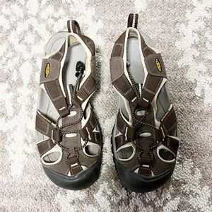 KEEN Women's Venice H2 Brown Leather Waterproof Slingback Sandals Size Women 7.5